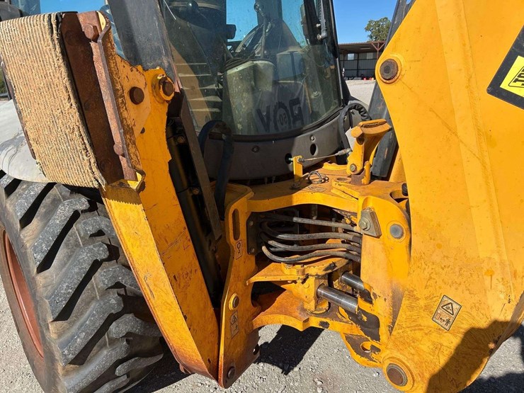 2013-jcb-3cx-extendahoe-loader-backhoe-image-22
