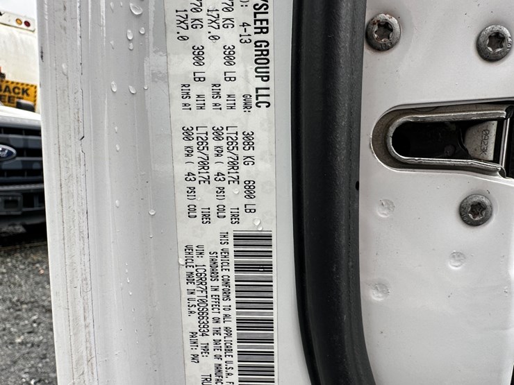 2013-dodge-ram-1500-image-74