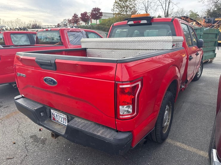 2015-ford-f150-xl-image-3