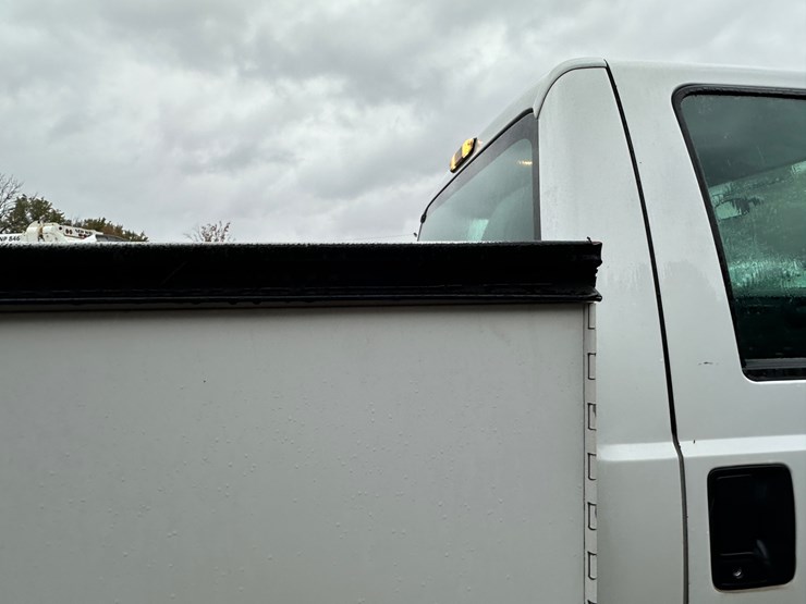 2015-ford-f350-image-18