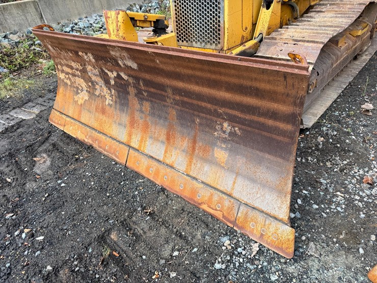 caterpillar-d4c-xl-image-8