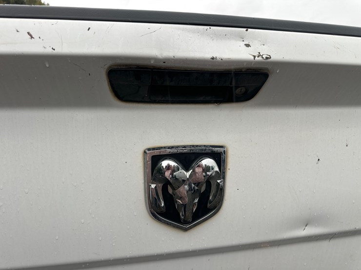 2015-dodge-ram-1500-image-42