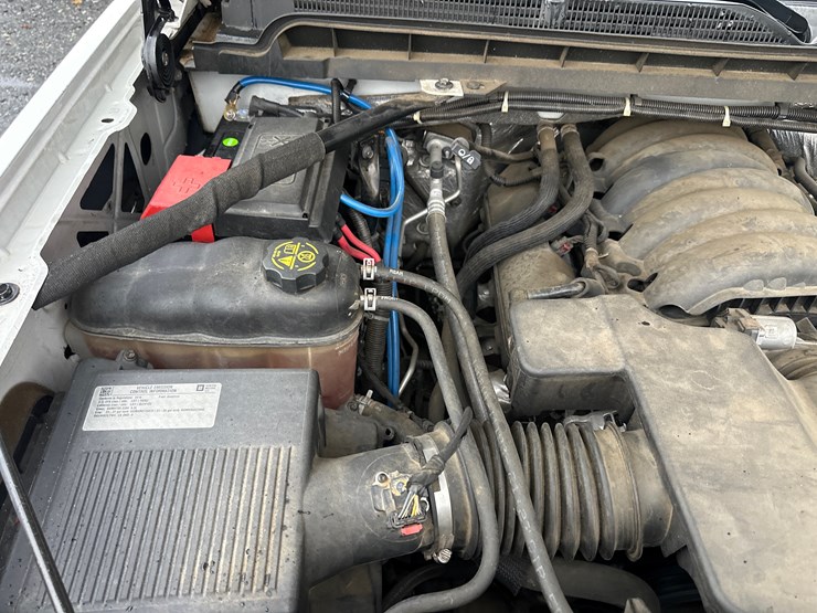 2016-chevrolet-silverado-image-59