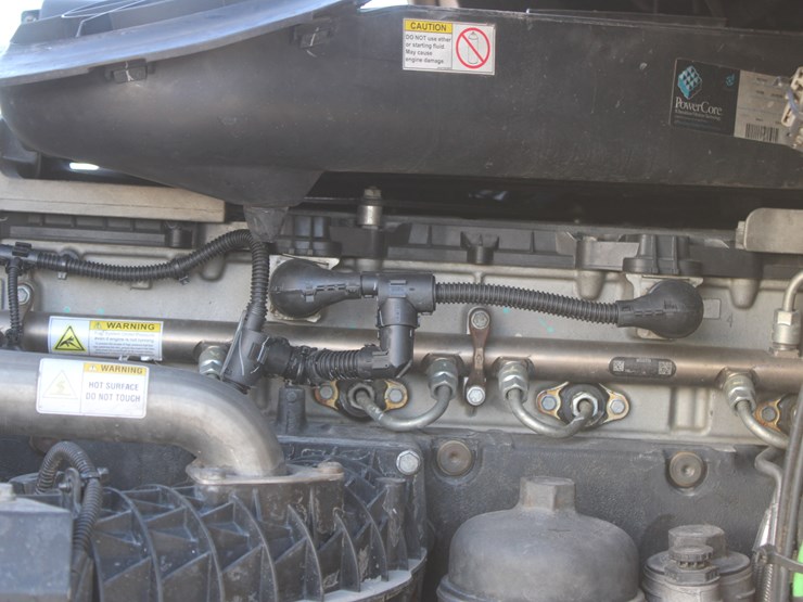 2016-freightliner-cascadia-125-image-50