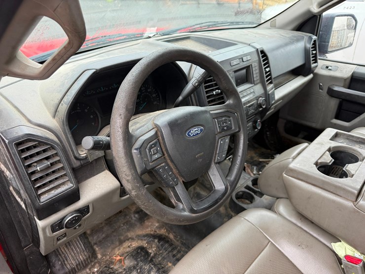 2017-ford-f150-xl-image-9