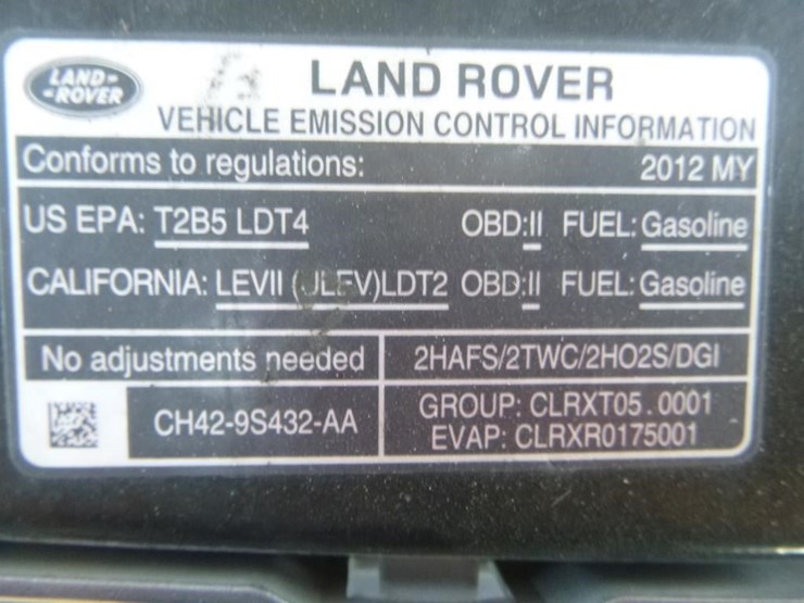 2012-land-rover-lr4-image-13