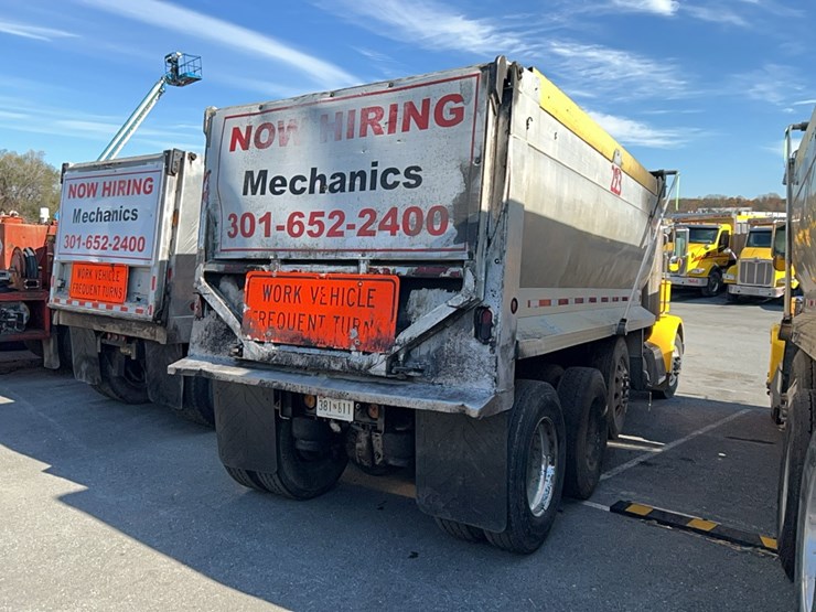 2003-peterbilt-378-image-14