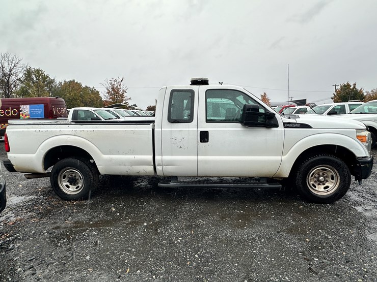 2012-ford-f250-xl-image-7