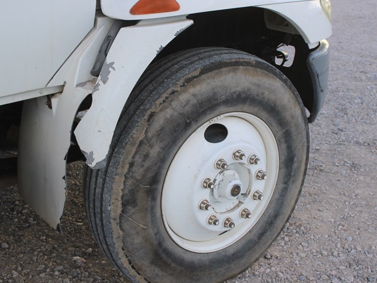 2004-international-durastar-4300-image-101