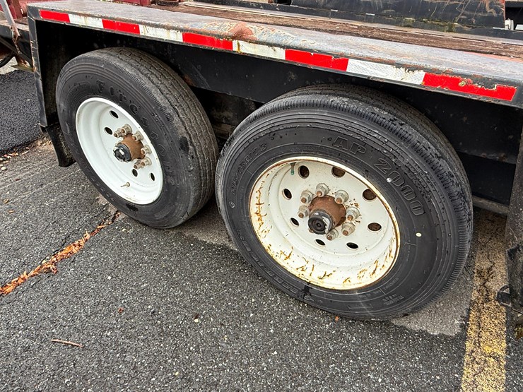 2011-towmaster-t16d-image-9