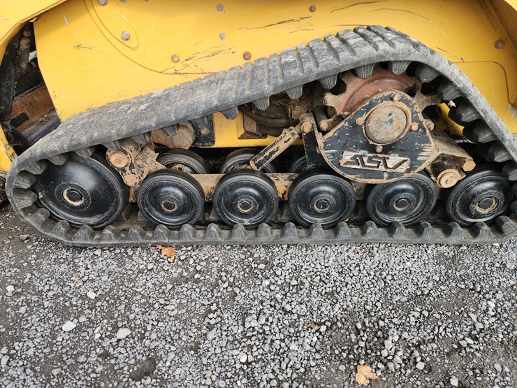 caterpillar-257-image-5