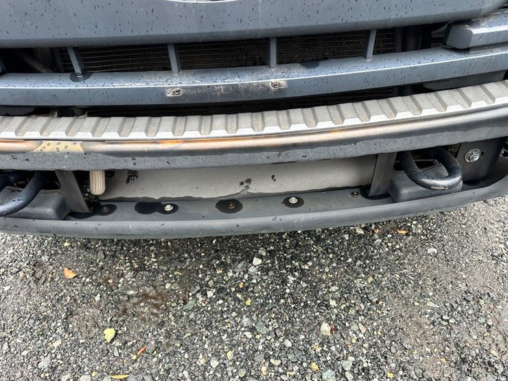 2015-ford-f350-xl-image-33