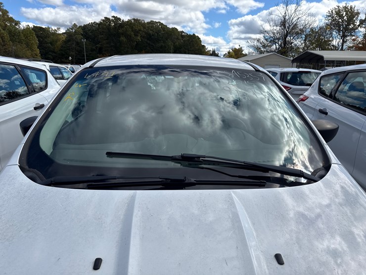 2015-ford-escape-image-29