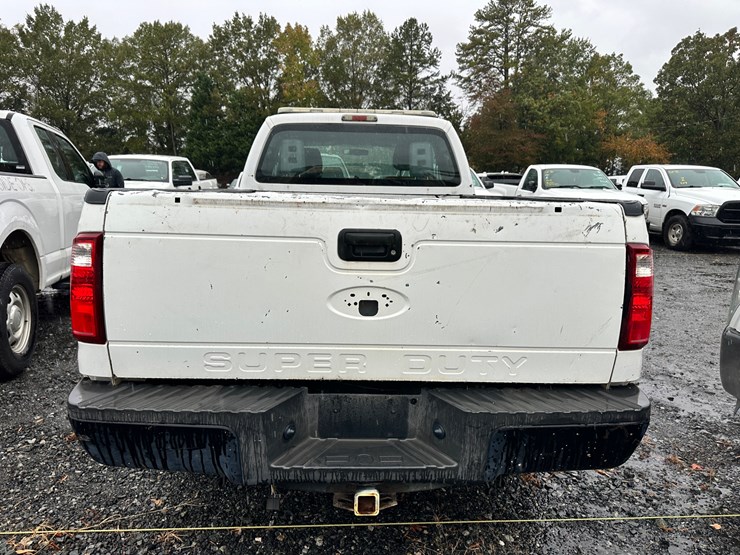 2012-ford-f250-xl-image-9