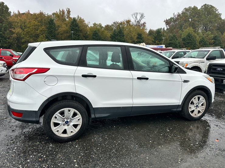 2016-ford-escape-image-7
