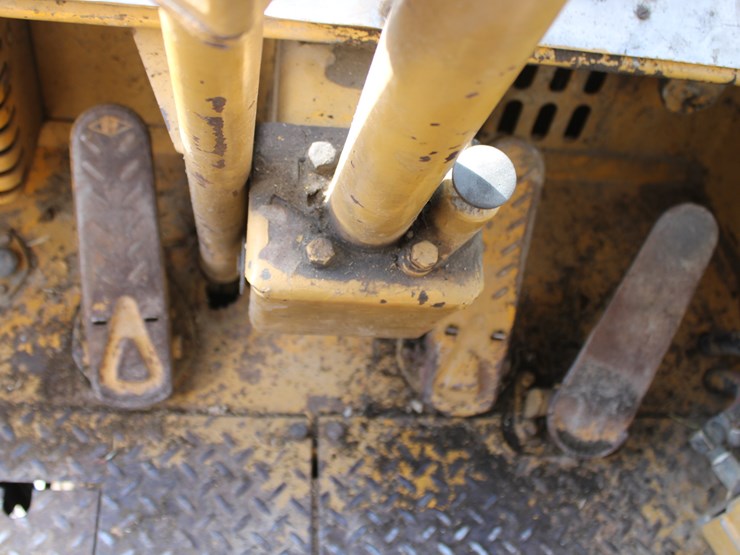 caterpillar-930-image-79