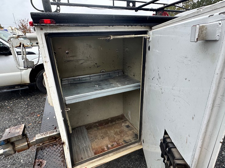 2014-ford-f350-xl-image-11