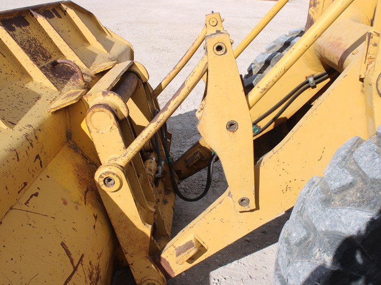 caterpillar-930-image-21