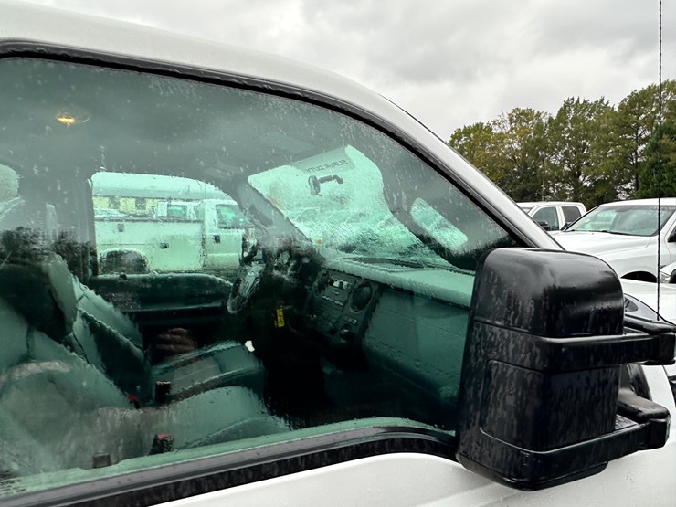 2015-ford-f350-image-25