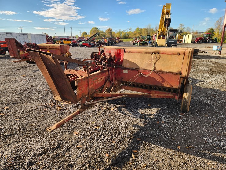 new-holland-271-image-6