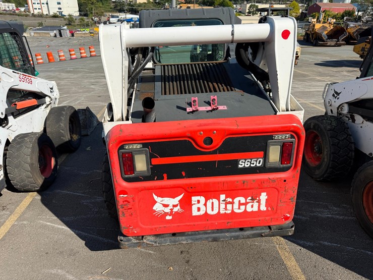 2016-bobcat-s650-image-5