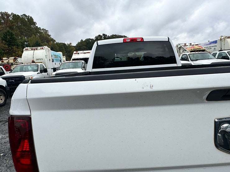 2013-dodge-ram-1500-image-64