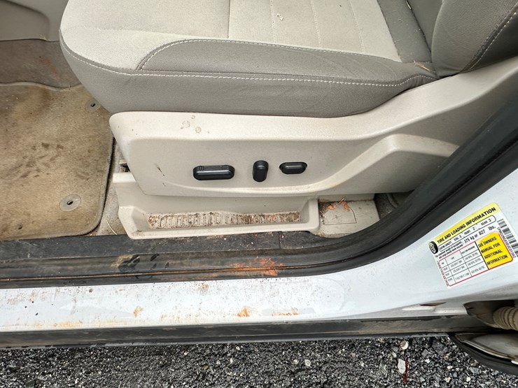 2014-ford-escape-image-81