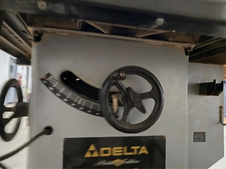 #2728-•-delta-unisaw-table-saw-image-14