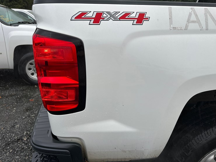 2016-chevrolet-silverado-image-8