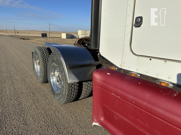 2014-peterbilt-386-image-5