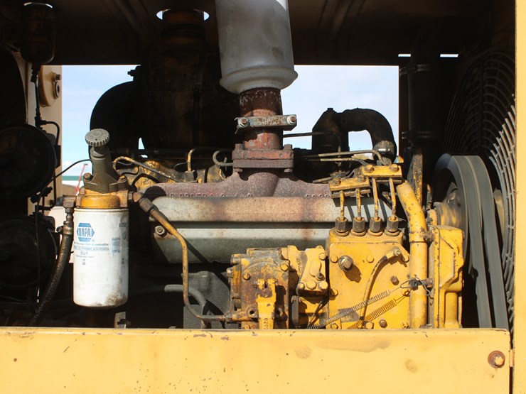 caterpillar-930-image-37