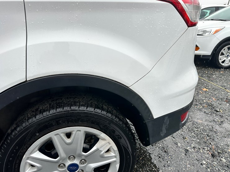 2016-ford-escape-image-46