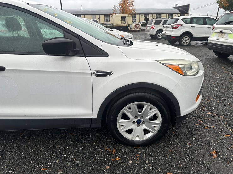2016-ford-escape-image-12