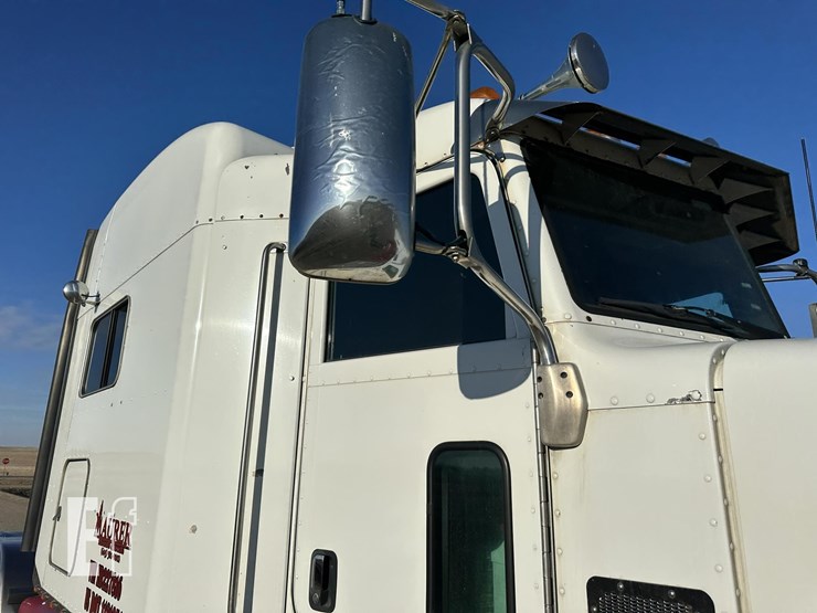 2014-peterbilt-386-image-7