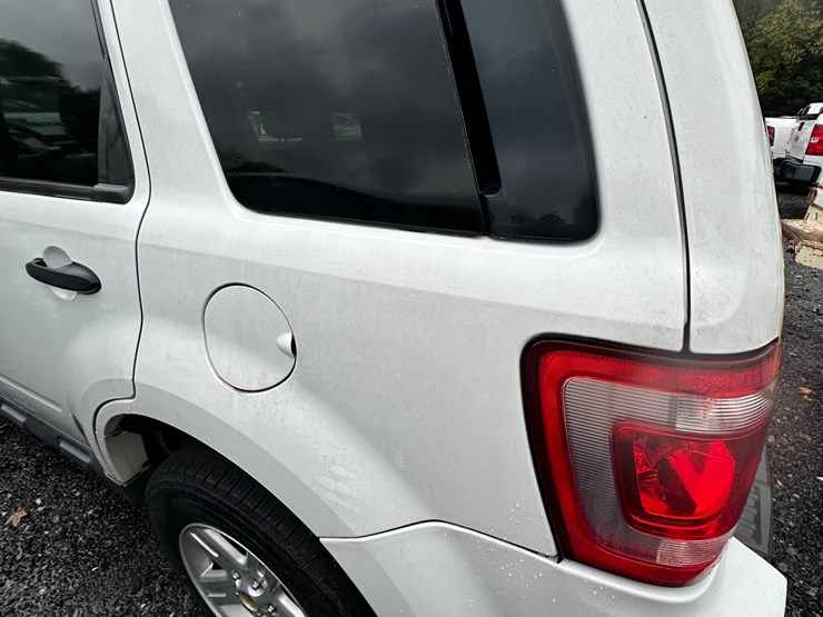 2008-ford-escape-hybrid-image-12