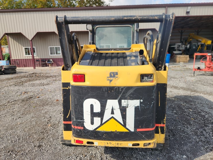 caterpillar-257-image-15