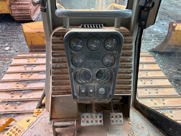 caterpillar-d5g-lgp-image-15