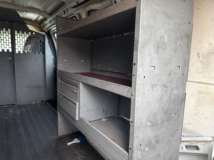 2014-utility-van-image-22