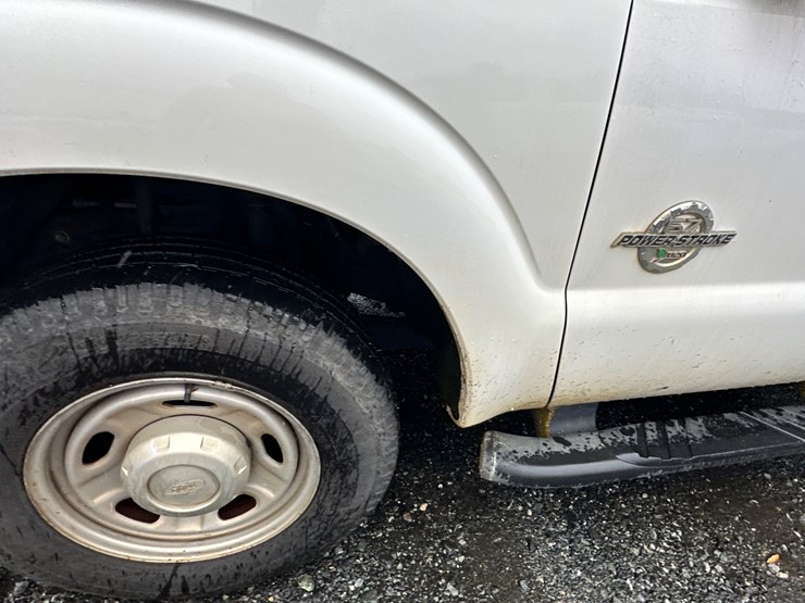 2012-ford-f250-xl-image-50