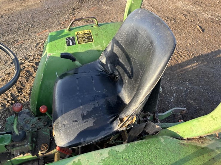 1981-john-deere-750-image-23