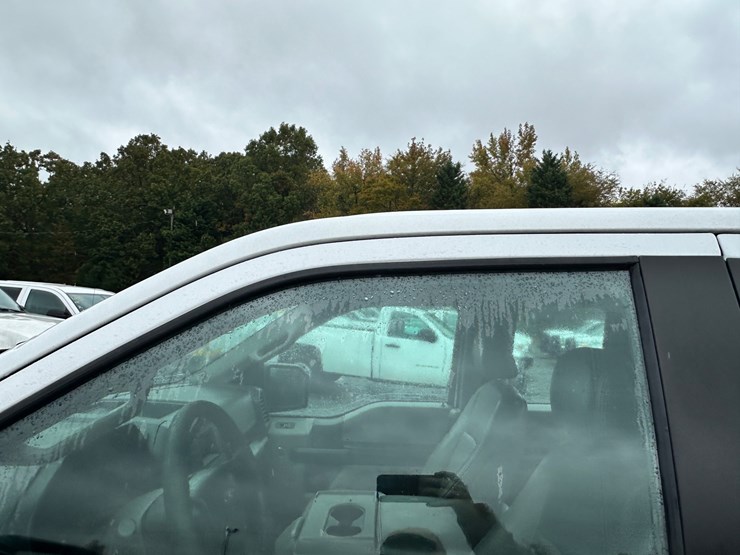 2020-ford-f150-xl-image-51