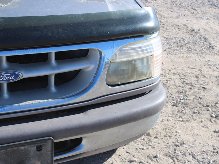 1996-ford-explorer-xlt-image-16