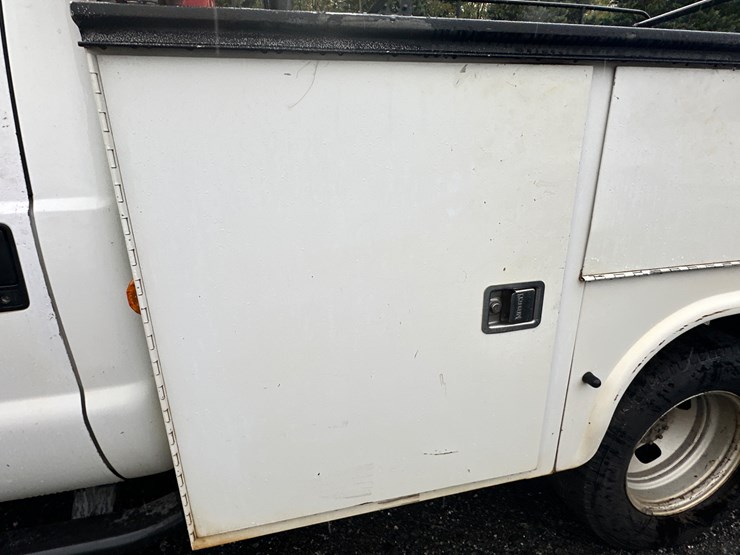 2014-ford-f350-xl-image-49