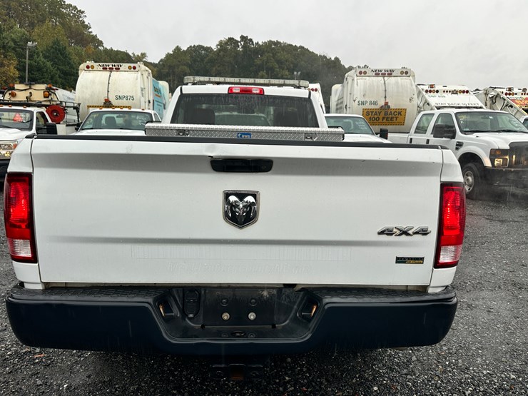 2015-dodge-ram-1500-image-6