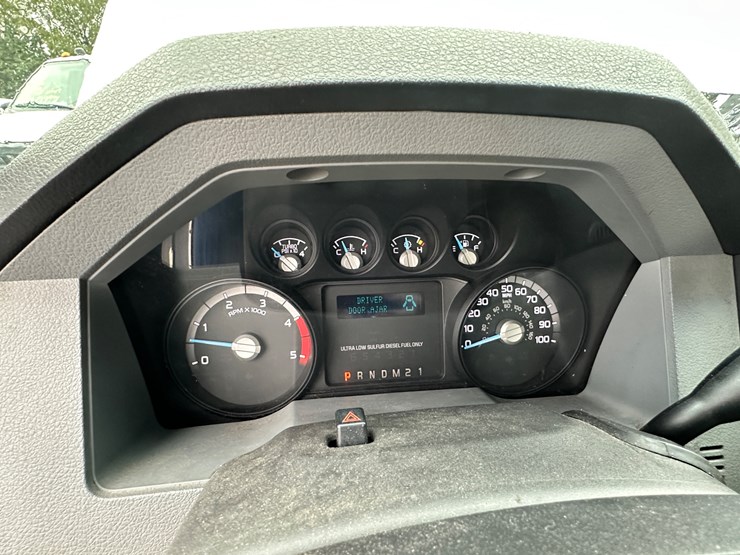 2012-ford-f250-xl-image-82