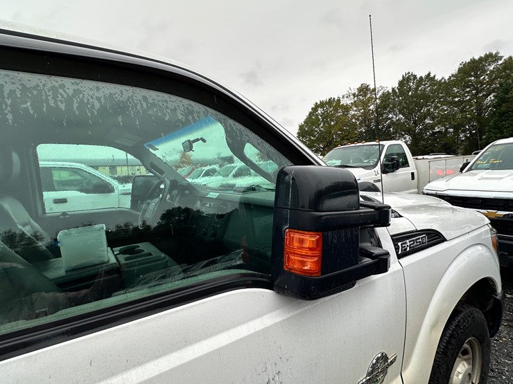 2012-ford-f250-xl-image-26