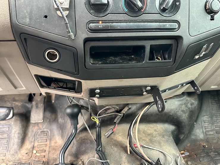 2008-ford-f250-xl-image-86