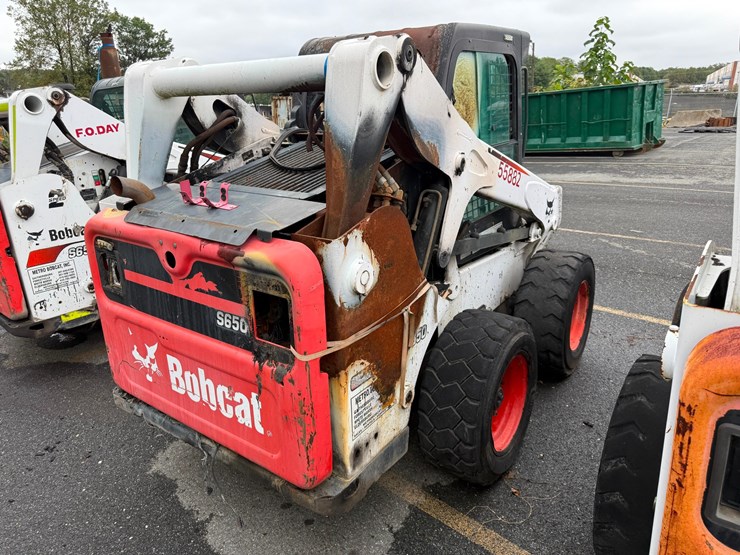 2016-bobcat-s650-image-4