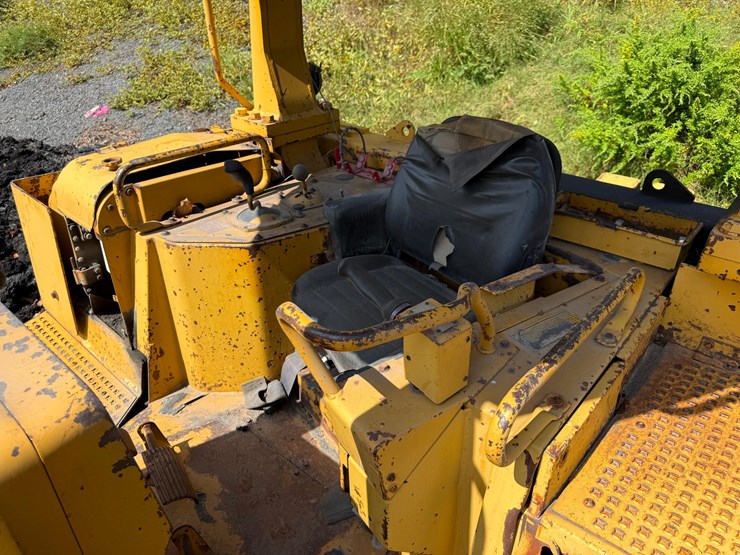 caterpillar-d8n-image-12