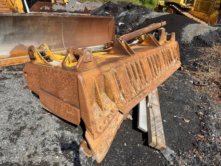 caterpillar-d8n-image-6